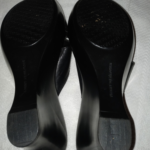 TOMMY HILFIGER Kerry 2 Open Toe Wedge Slides. Great condition. Very little wear. - Picture 5 of 5